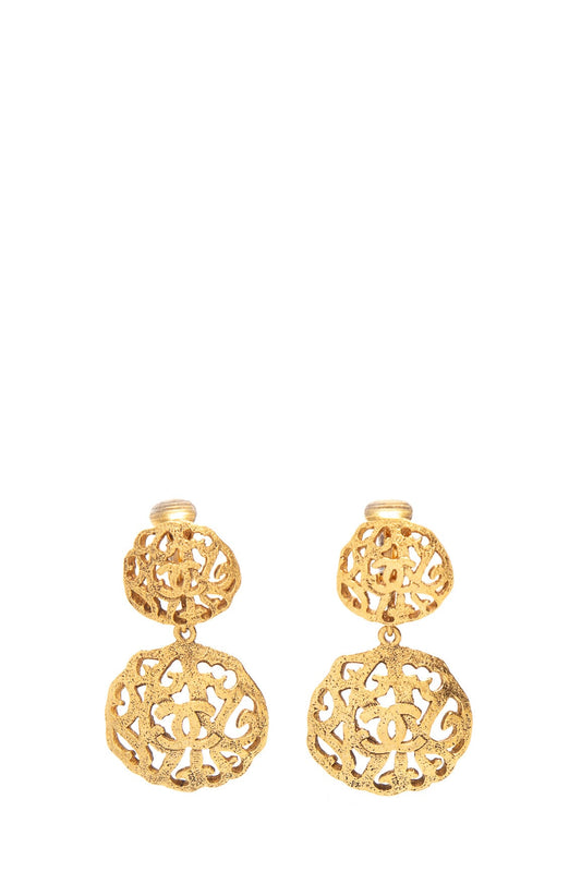 Chanel Vintage Gold Filigree Drop Clip-On Earrings