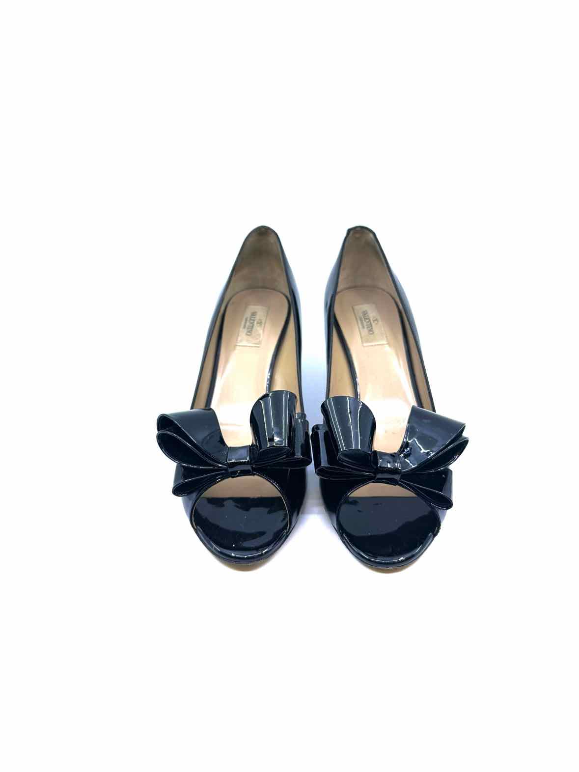 VALENTINO Size 11 Black Patent Leather Pumps