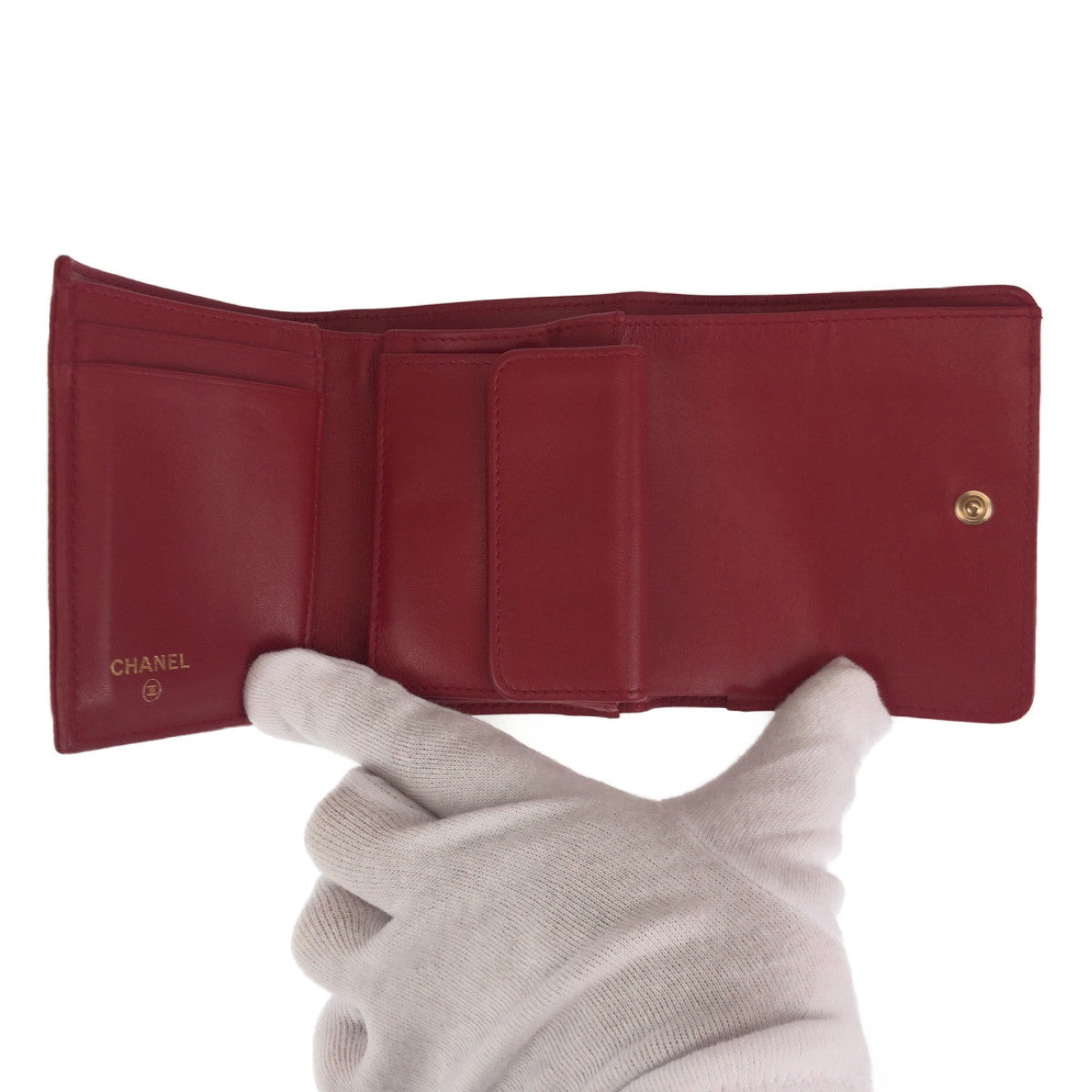 Chanel Caviar Skin Trifold Wallet