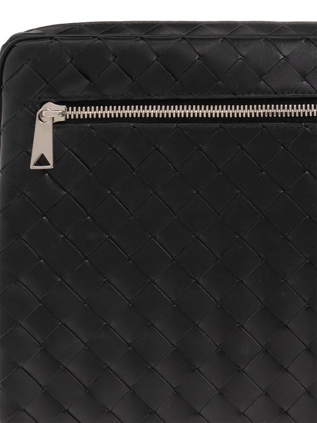Bottega Veneta Intrecciato Zipper Leather Laptop Sleeve Black