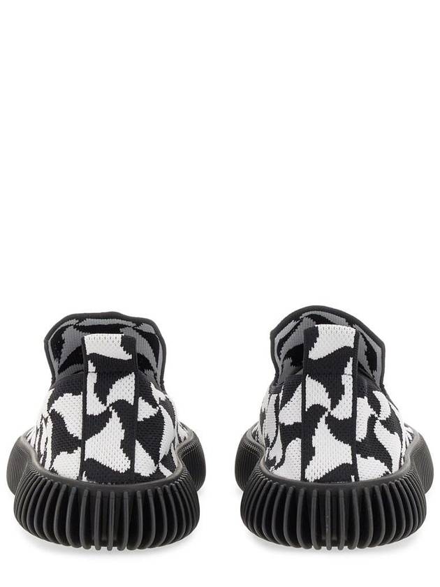 Bottega Veneta Ripple Triangle Pattern Slip-Ons Black White