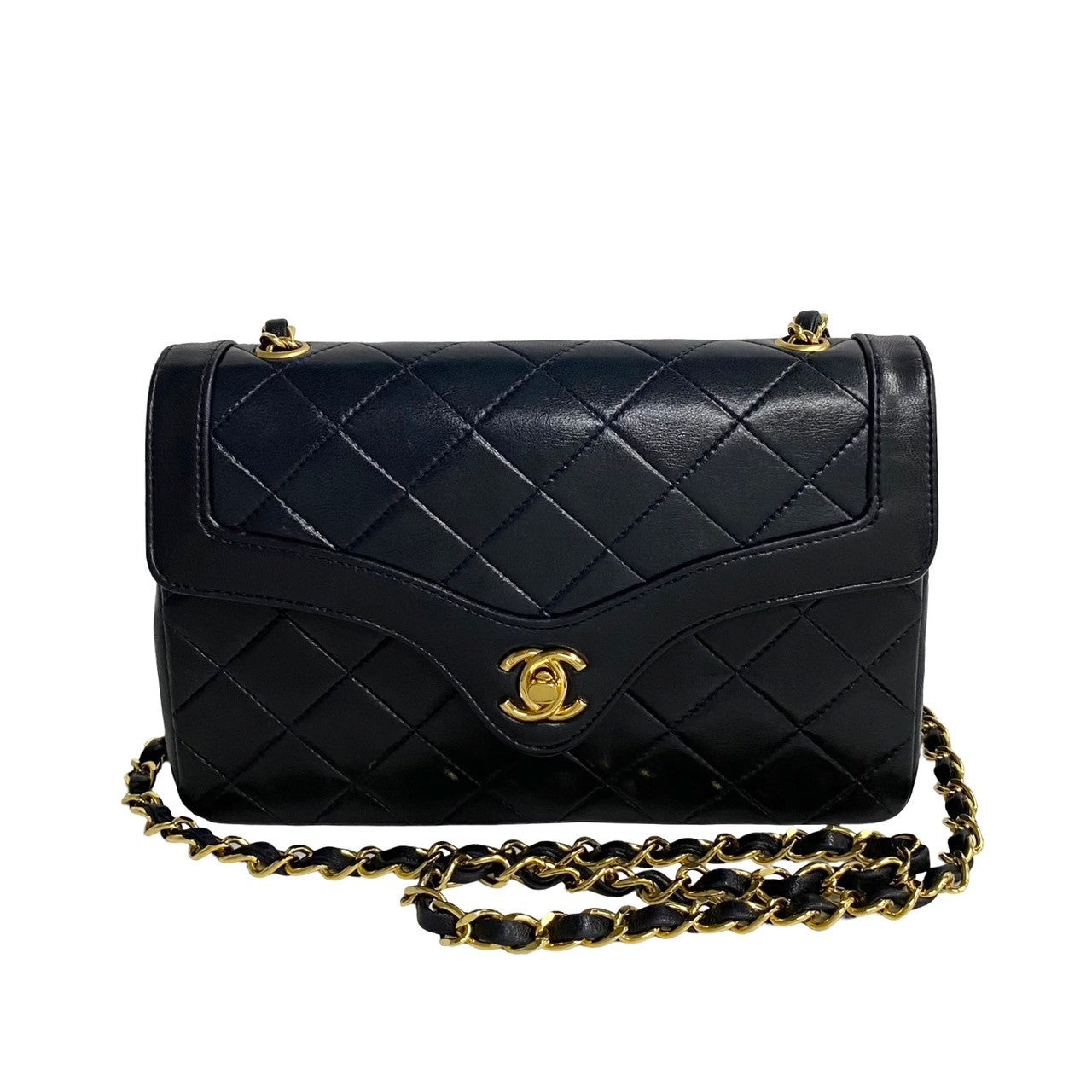 Chanel CC Matelasse Flap Bag  Leather Crossbody Bag in New Condition