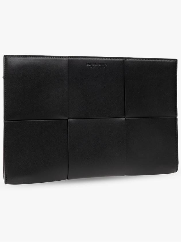 Bottega Veneta Maxi Intrecciato Leather Clutch Bag Black