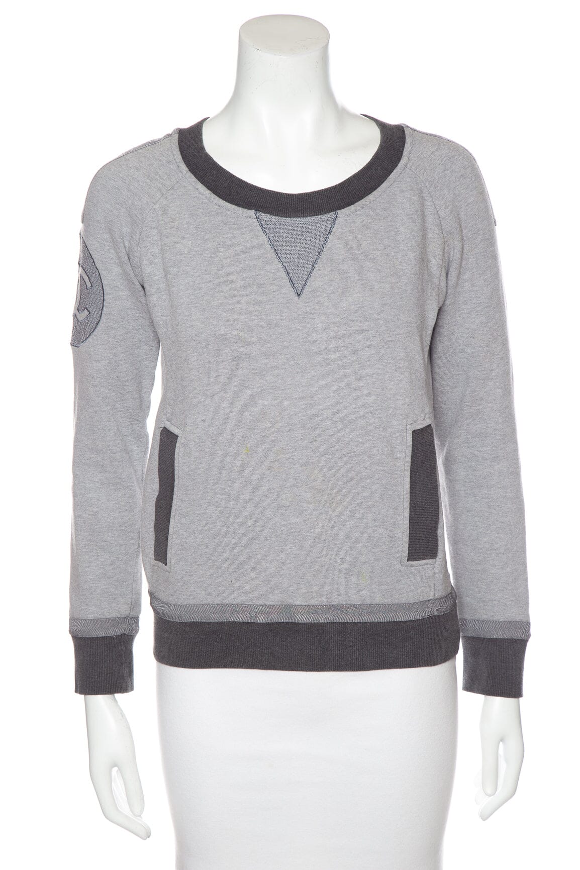 Chanel 2010 Grey Interlocking CC Sleeve Detail Sweater SZ 36