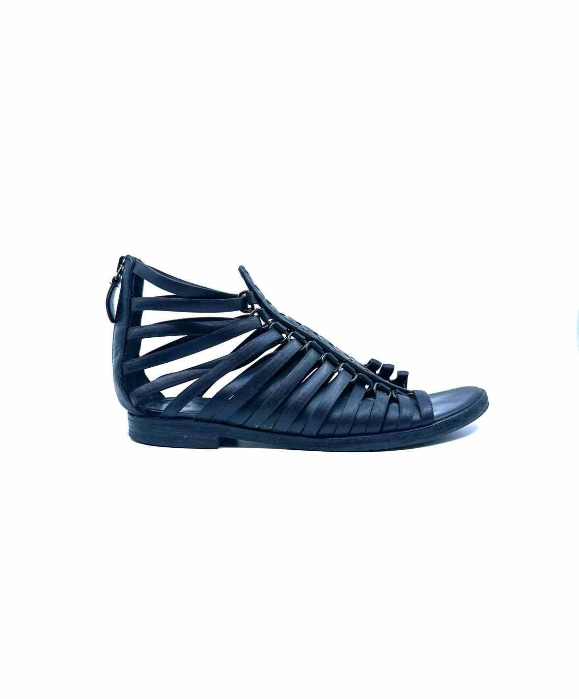 BOTTEGA VENETA Size 6 Black Leather Sandals