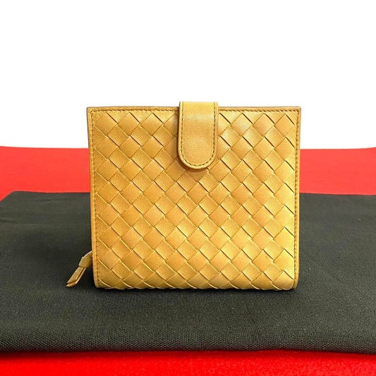Bottega Veneta Intrecciato Leather Wallet Beige