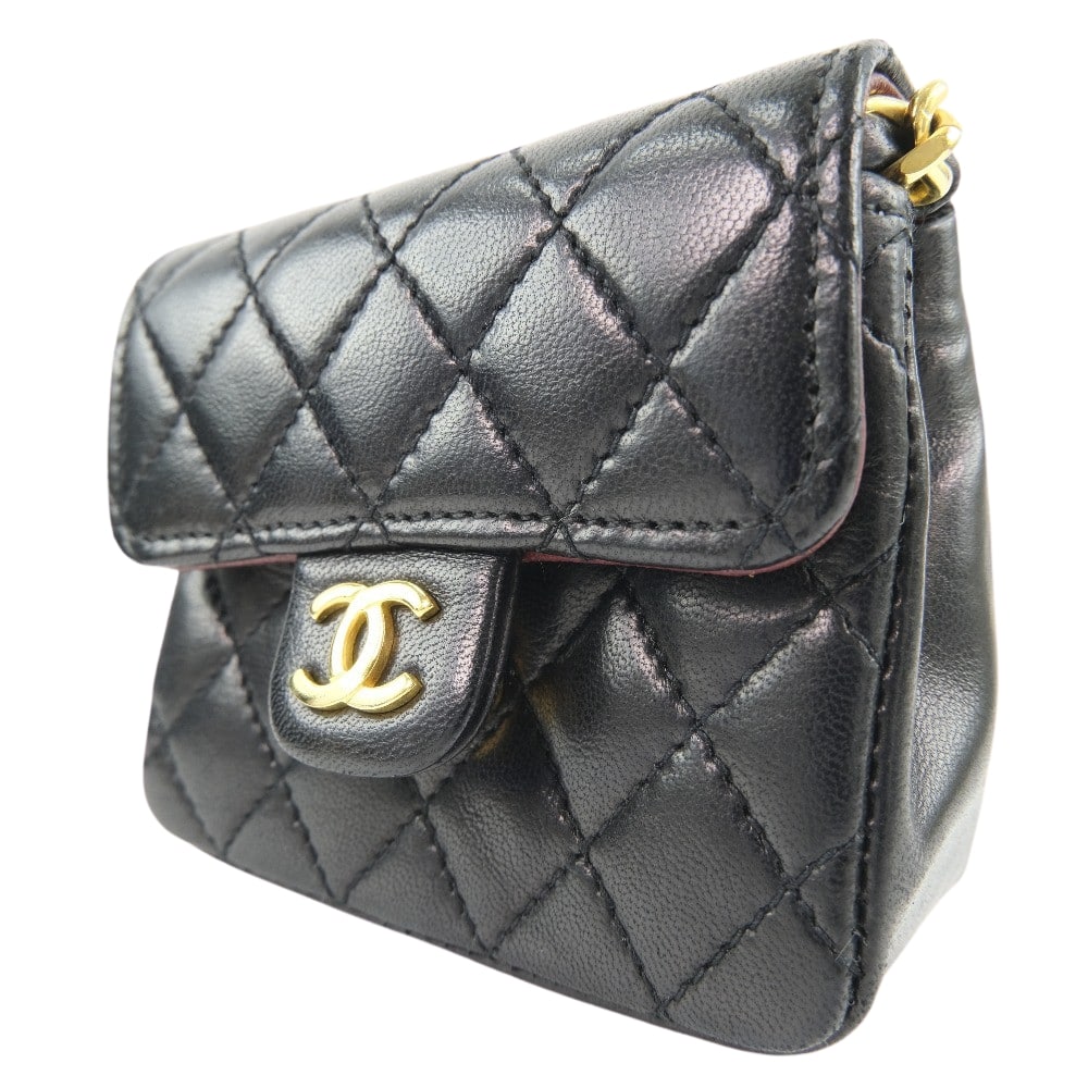 Chanel Quilted Leather Chain Pochette Leather Vanity Bag in New Condition