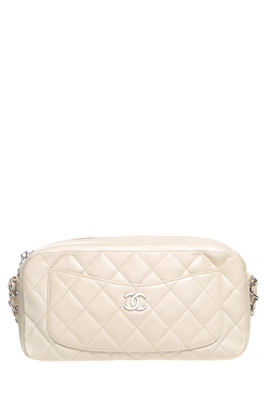 Chanel Cream Quilted Leather Interlocking CC Camera Shoulder Bag