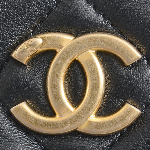 Chanel Lambskin Pearl Chain Shoulder Bag AS2857