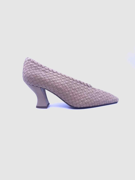 BOTTEGA VENETA Size 10.5 Nude Leather Woven Pumps