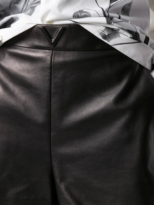 Valentino Garavani High-Waist Leather Shorts 44 Black
