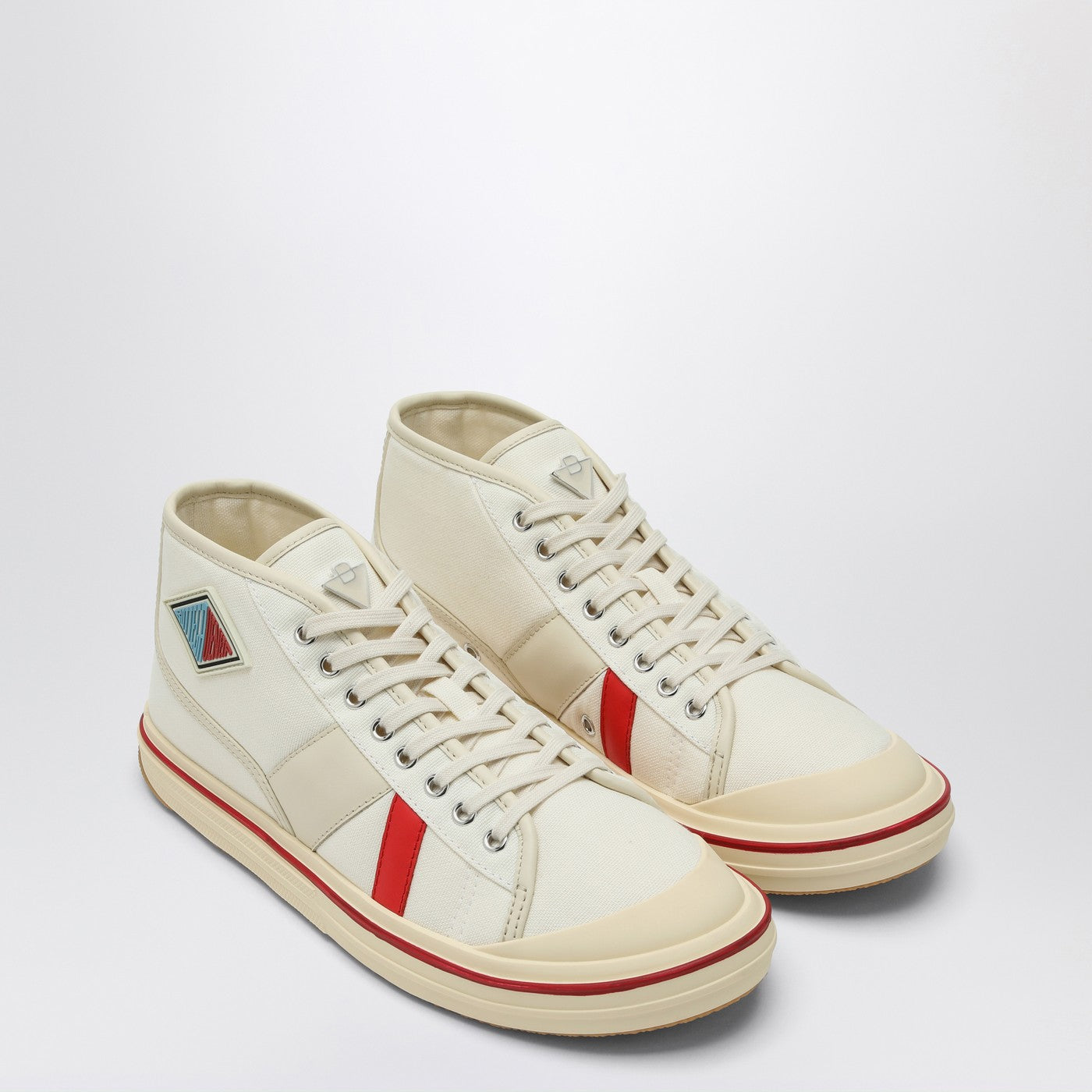 Bottega Veneta Men Eliot Sneakers In Ivory/Red