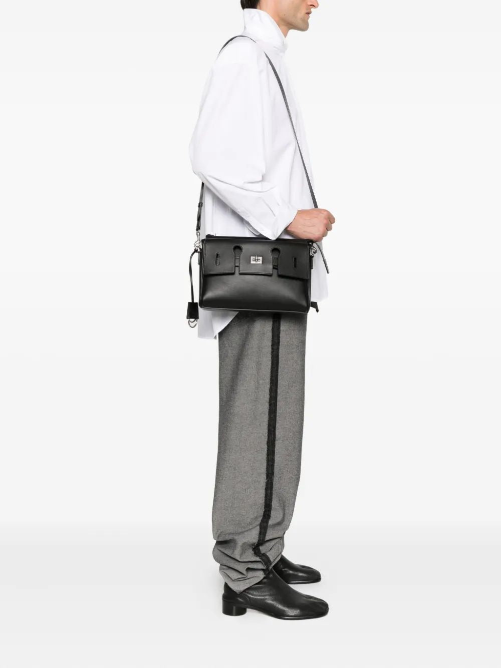 BALENCIAGA Zipped Messenger Bag