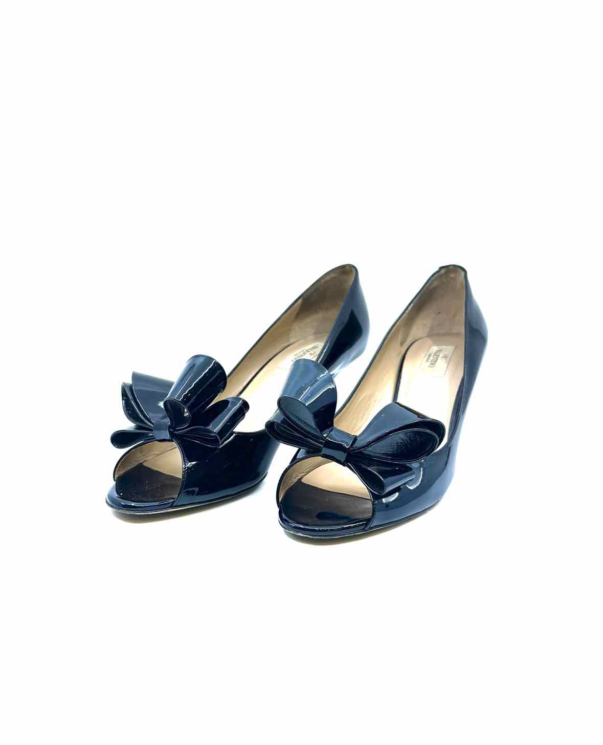 VALENTINO Size 11 Black Patent Leather Pumps