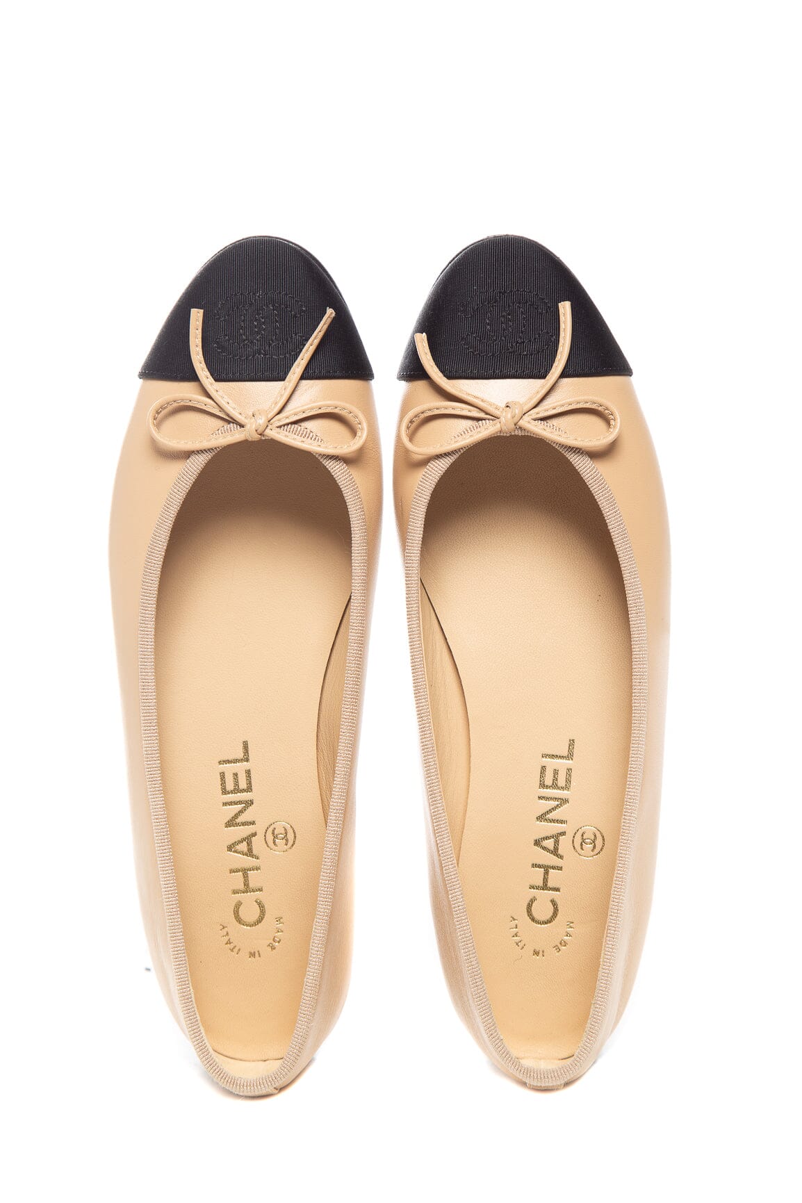 Chanel Tan & Black Interlocking CC Logo Leather Flats SZ 37