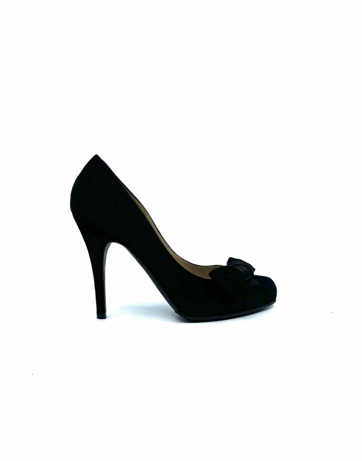 VALENTINO Size 8.5 Black Suede Pumps