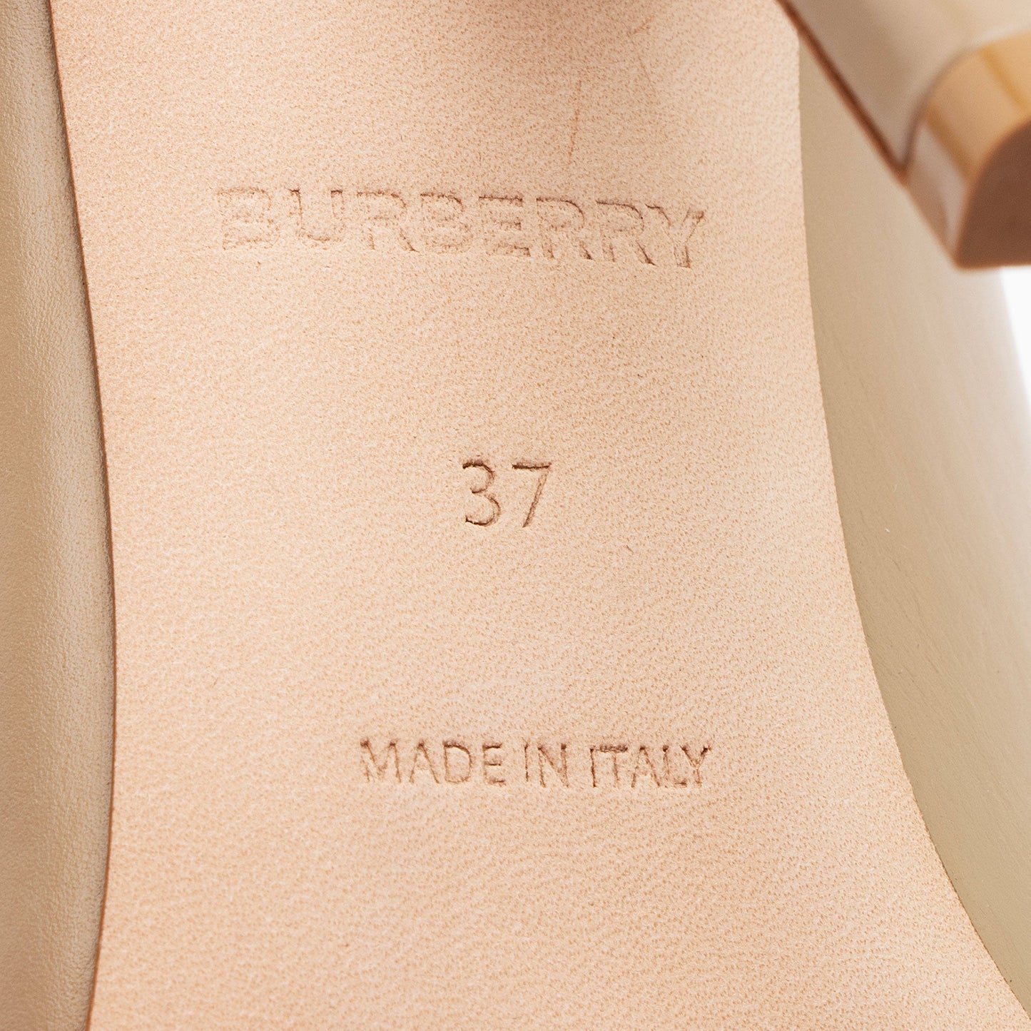 Burberry Leather TB Monogram Ezra Pumps - Size 7 / 37 (SHF-tKaqCd)