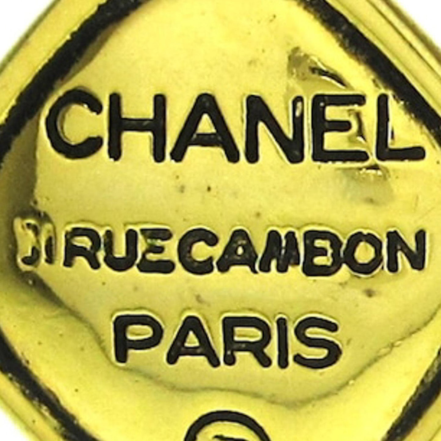 Chanel 31 Rue Cambon Paris Clip-On Earrings (SHG-vNcwAs)