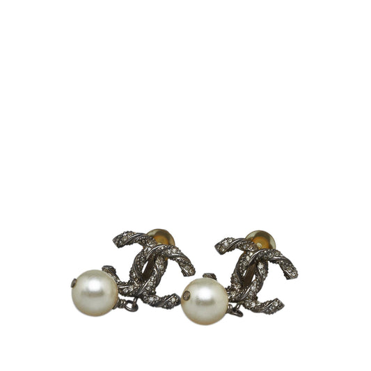 Chanel CC Faux Pearl Clip-On Earrings (SHG-4Z7KgP)