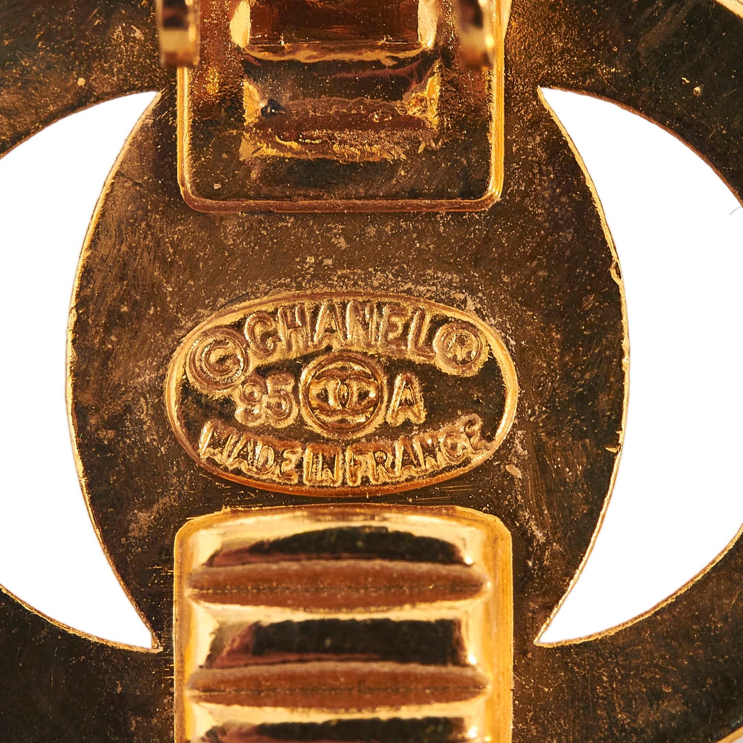 Chanel CC Turn Lock Clip-On Earrings (SHG-M30PKl)