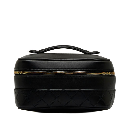 Chanel CC Vanity Bag (SHG-4hIqPQ)