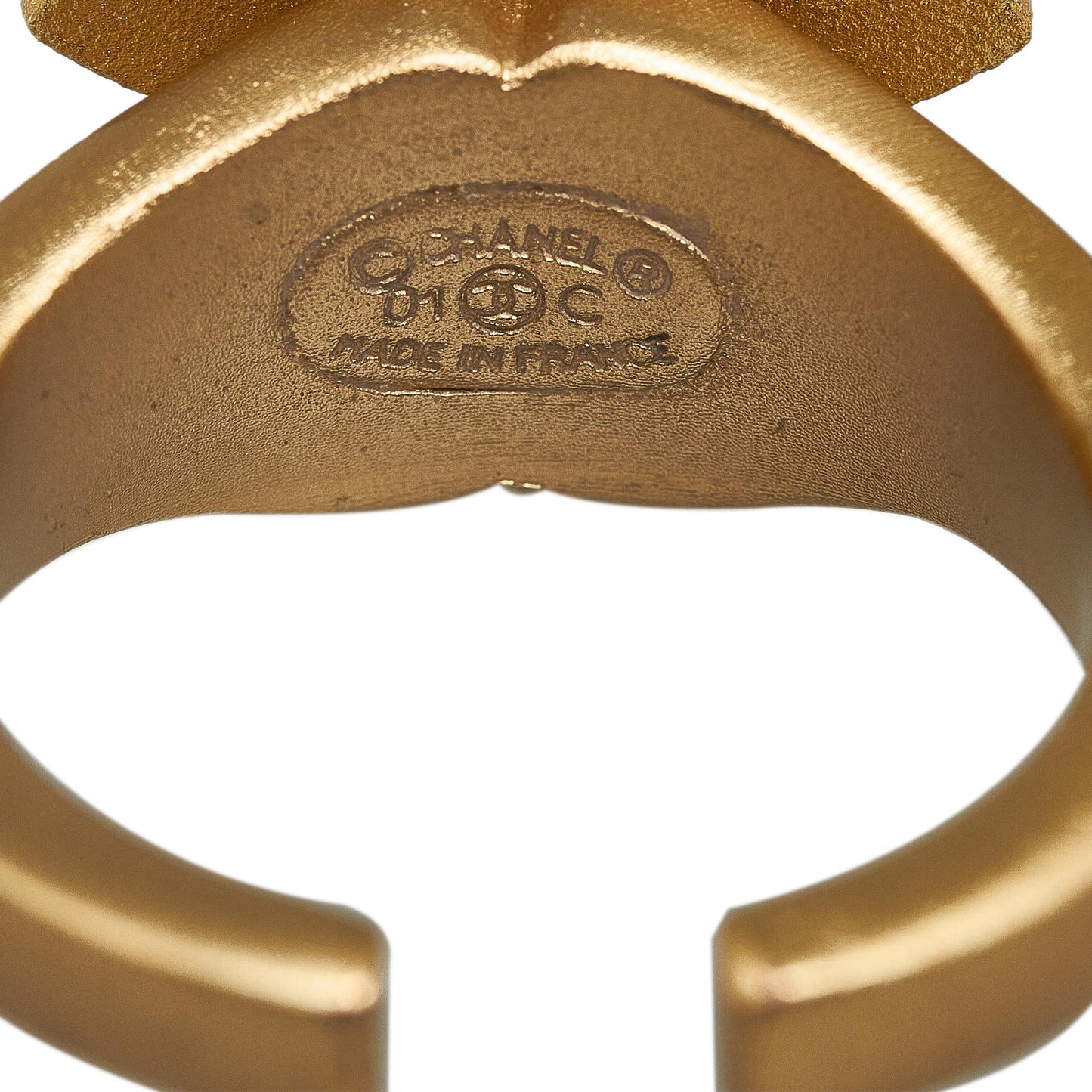 Chanel Logo Bangle with Chain Attached CC Crystal Ring (SHG-d5Ahz9)