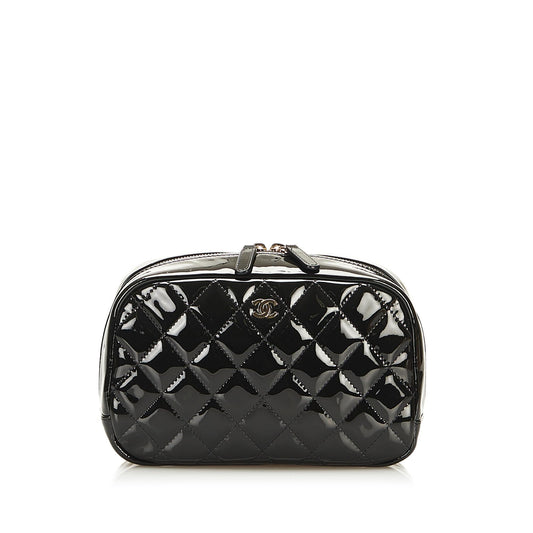 Chanel Medium Curvy Cosmetic Pouch (SHG-rMKslc)