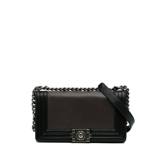 Chanel Medium Original Clasp Boy Bag (SHG-NdhCdS)