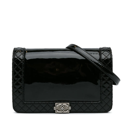 Chanel Small Patent Boy Reverso Flap (SHG-cOthgZ)