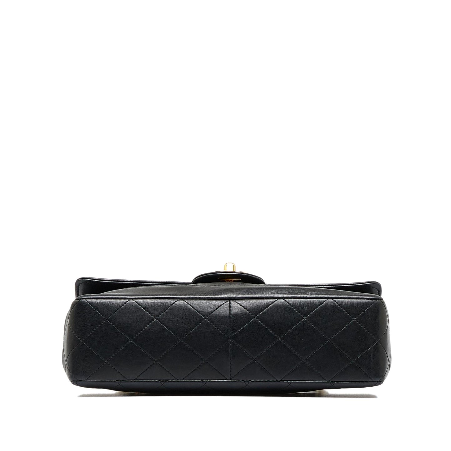 Chanel Small Quilted Lambskin Single Flap (SHG-JnDmQ6)