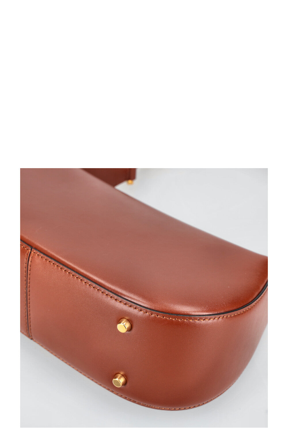 VALENTINO V Logo Chain Shoulder Bag Cognac