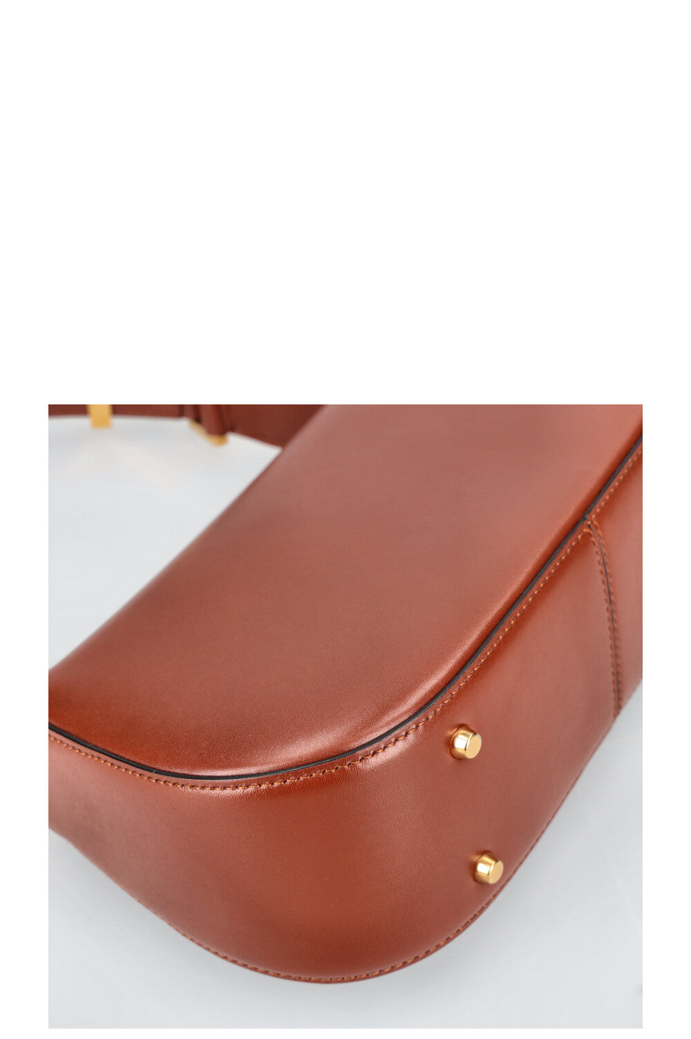 VALENTINO V Logo Chain Shoulder Bag Cognac