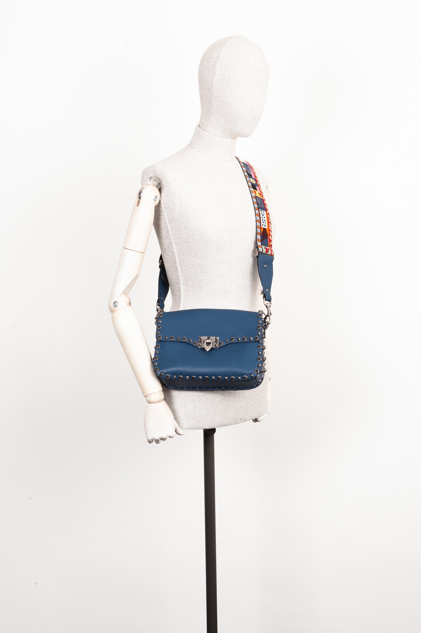 VALENTINO Rolling Rockstud Bag Blue