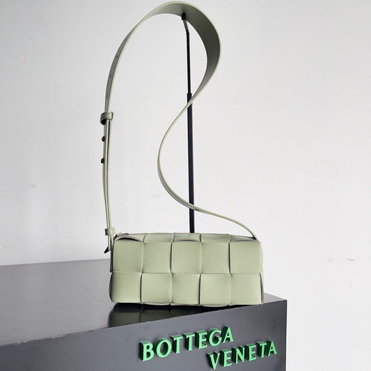 Bottega Veneta BV SMALL BRICK 24CM LIGHT GREEN LAMBSKIN