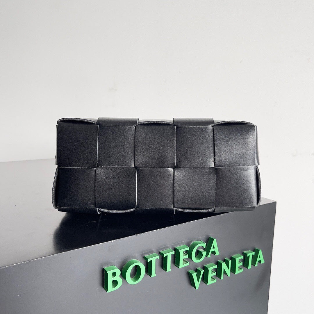 Bottega Veneta BV SMALL BRICK 24CM BLACK LAMBSKIN