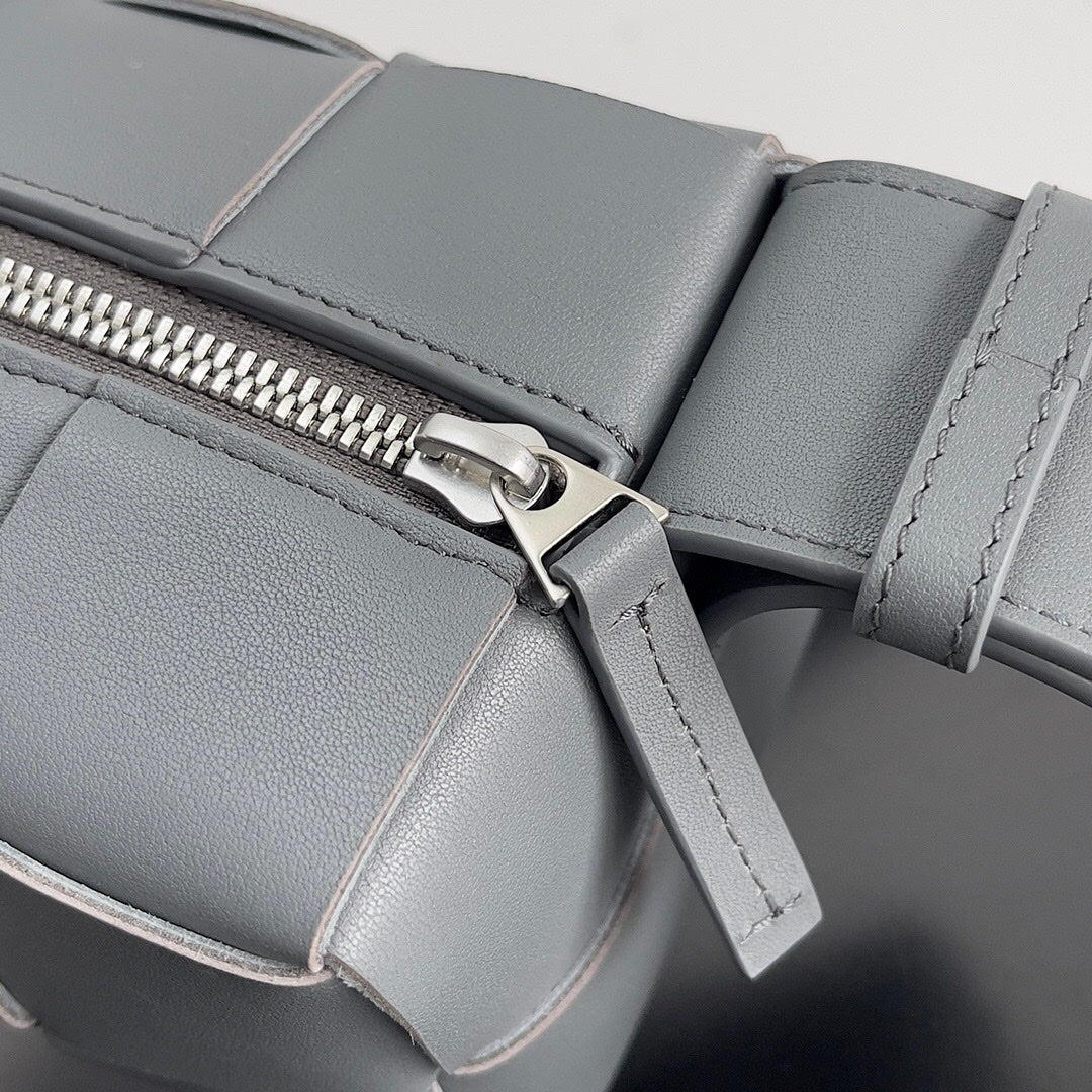 Bottega Veneta BV SMALL BRICK 24CM GREY LAMBSKIN