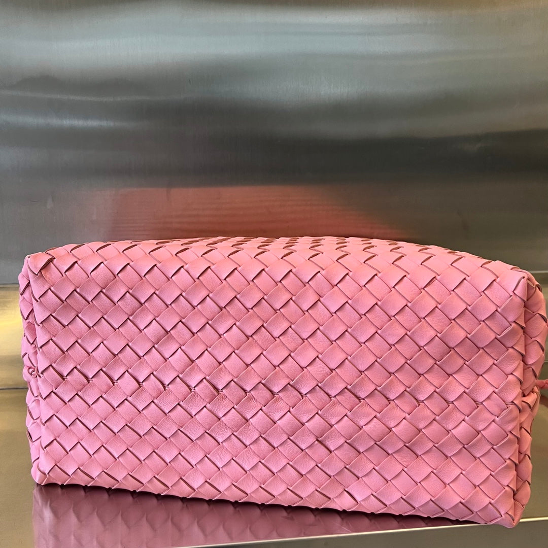 Bottega Veneta BV LARGE ANDIAMO 45CM PINK LAMBSKIN