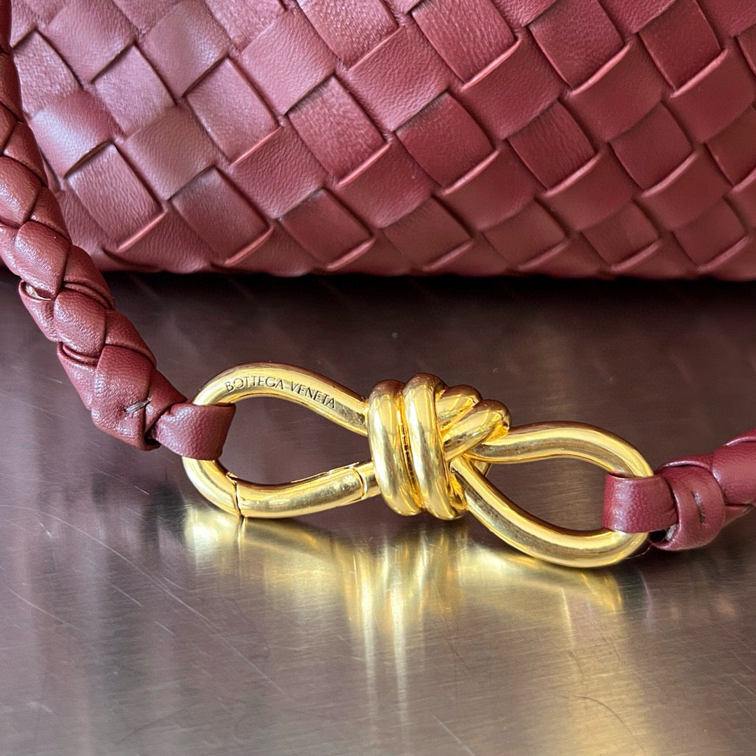 Bottega Veneta BV LARGE ANDIAMO 45CM DARK RED LAMBSKIN