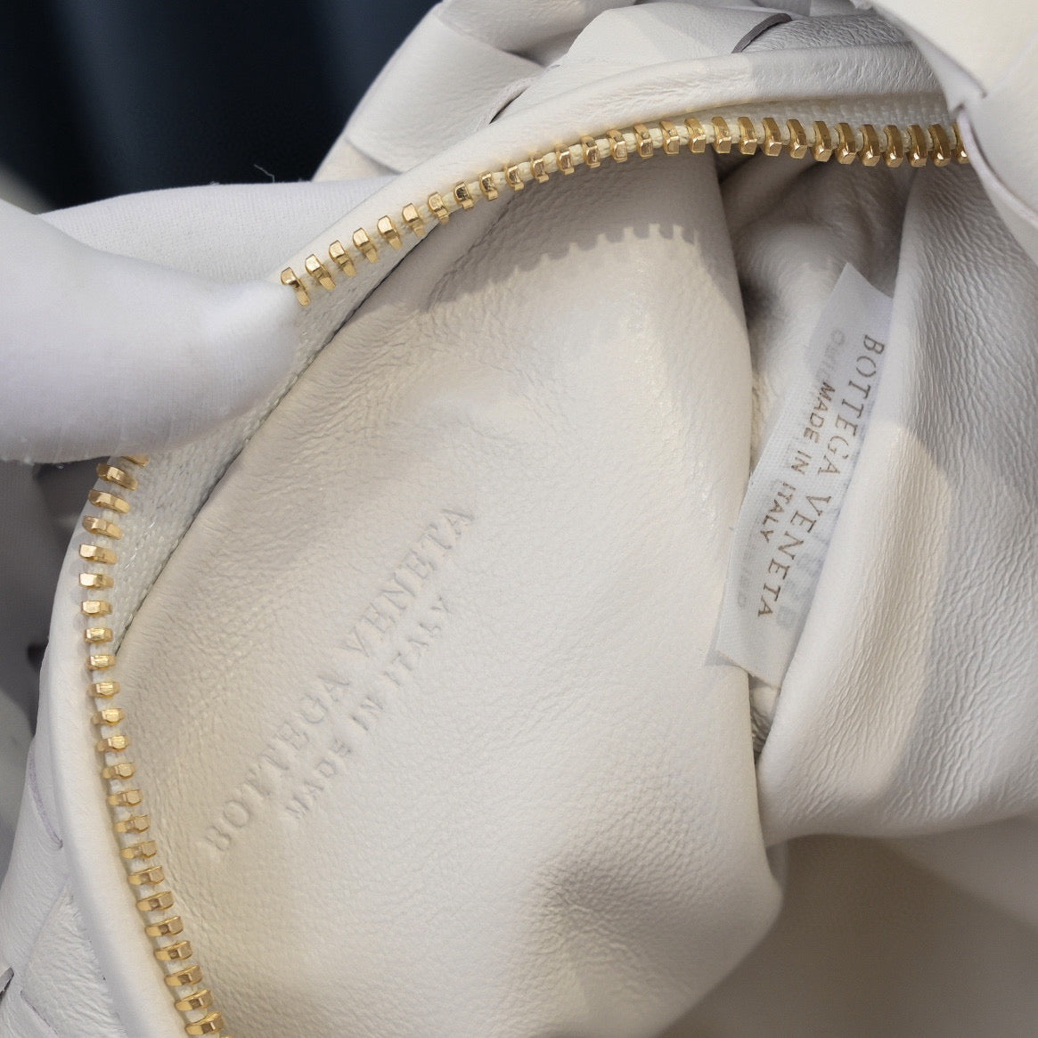 Bottega Veneta BV 24 Mini Jodie 28 White Lambskin Gold Hardware