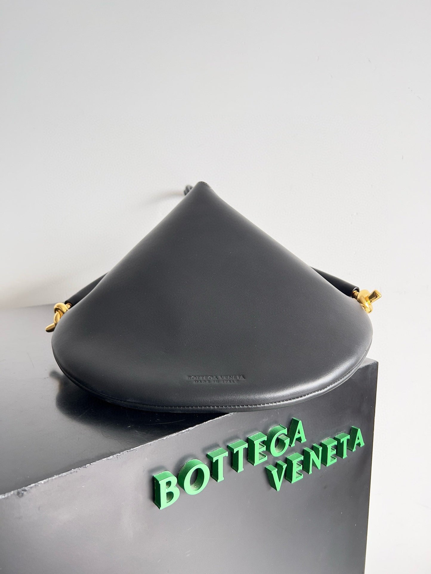 Bottega Veneta MEDIUM SOLSTICE 44 BLACK LAMBSKIN 74025