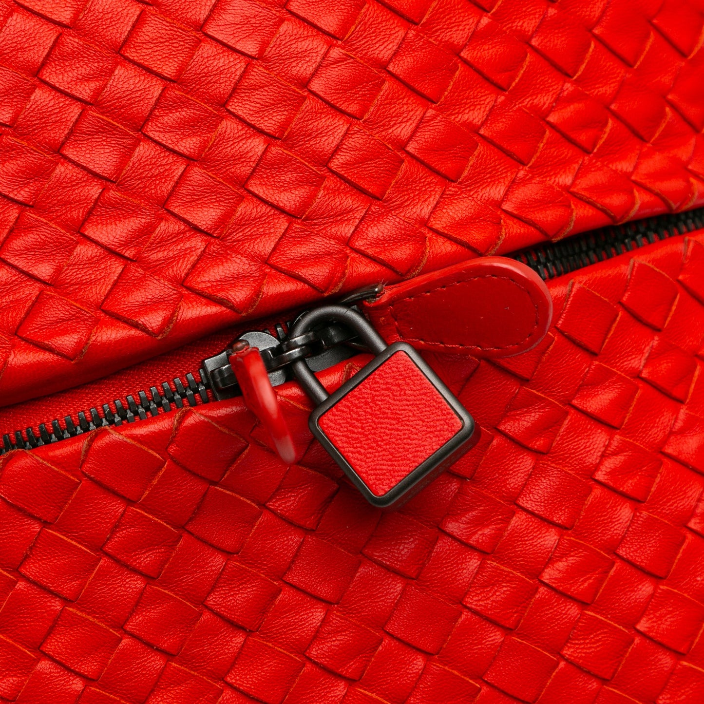 Red Bottega Veneta Napp Intrecciato Cube Shoulder Bag