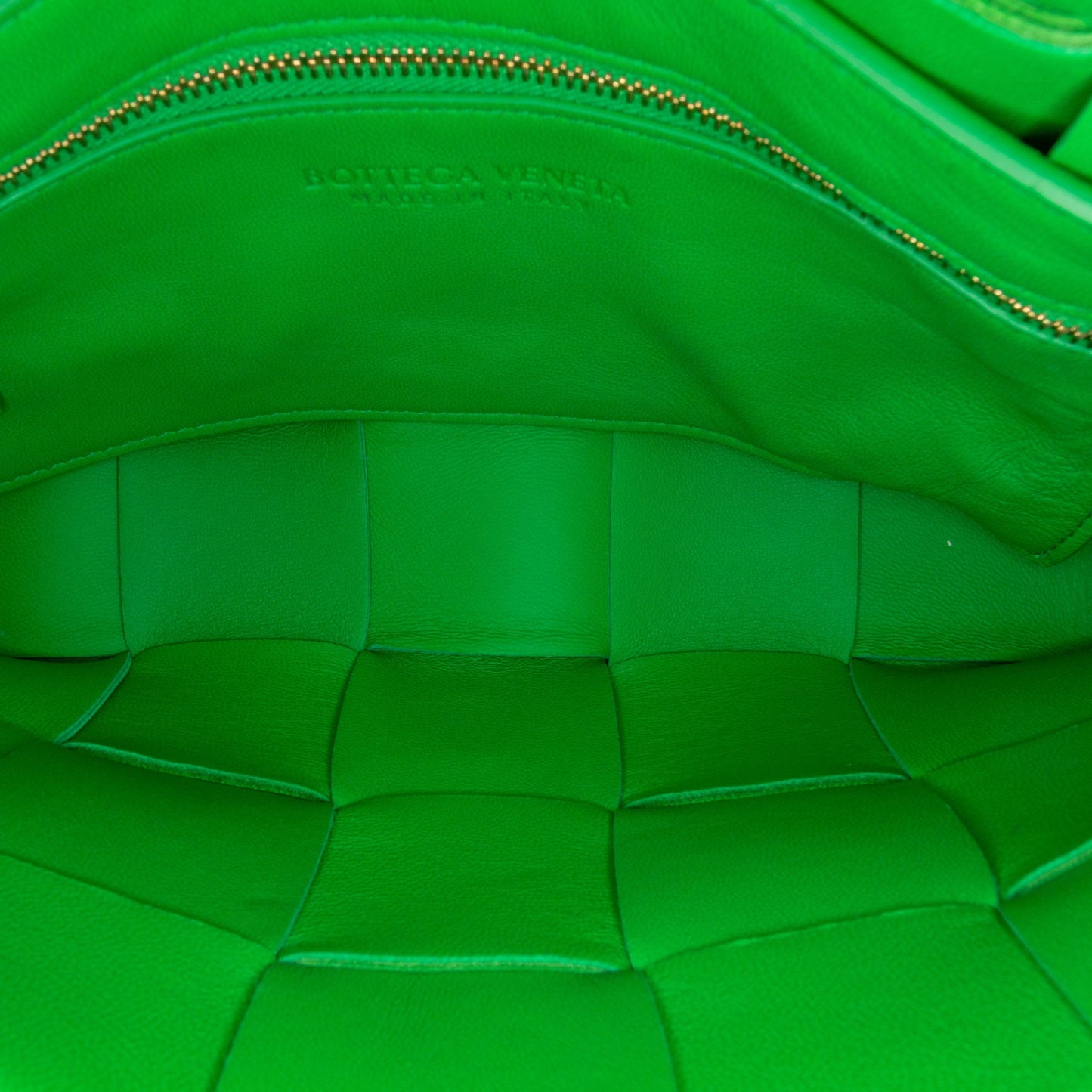 Bottega Veneta Sac Nappa Intrecciato Fringed Cassette Crossbody