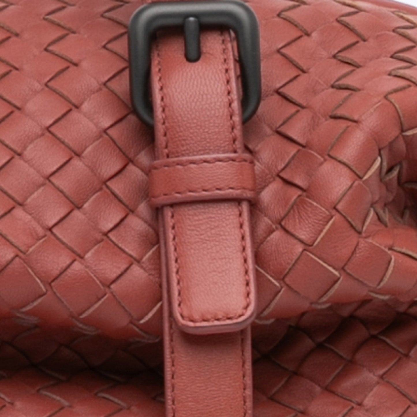 Red Bottega Veneta Nappa Intrecciato Montaigne Shoulder Bag