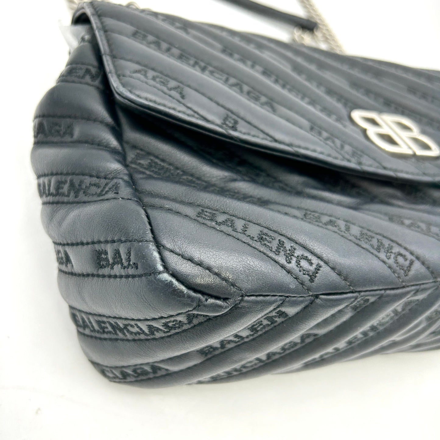 BALENCIAGA Calfskin Logo Matelasse S BB Round Shoulder Bag Black LA43555