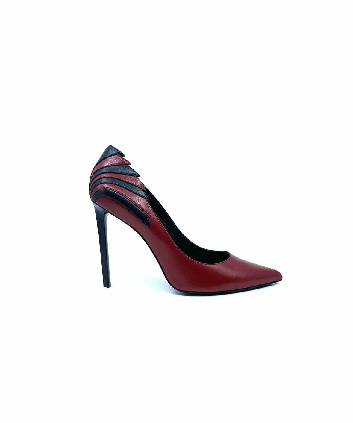 CELINE Size 10 Red, black Leather Solid Pumps