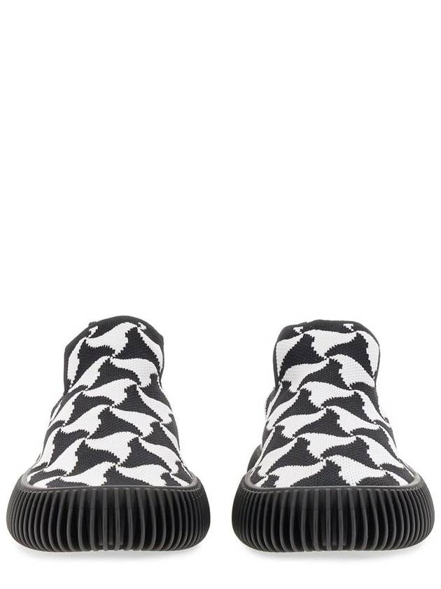 Bottega Veneta Ripple Triangle Pattern Slip-Ons Black White