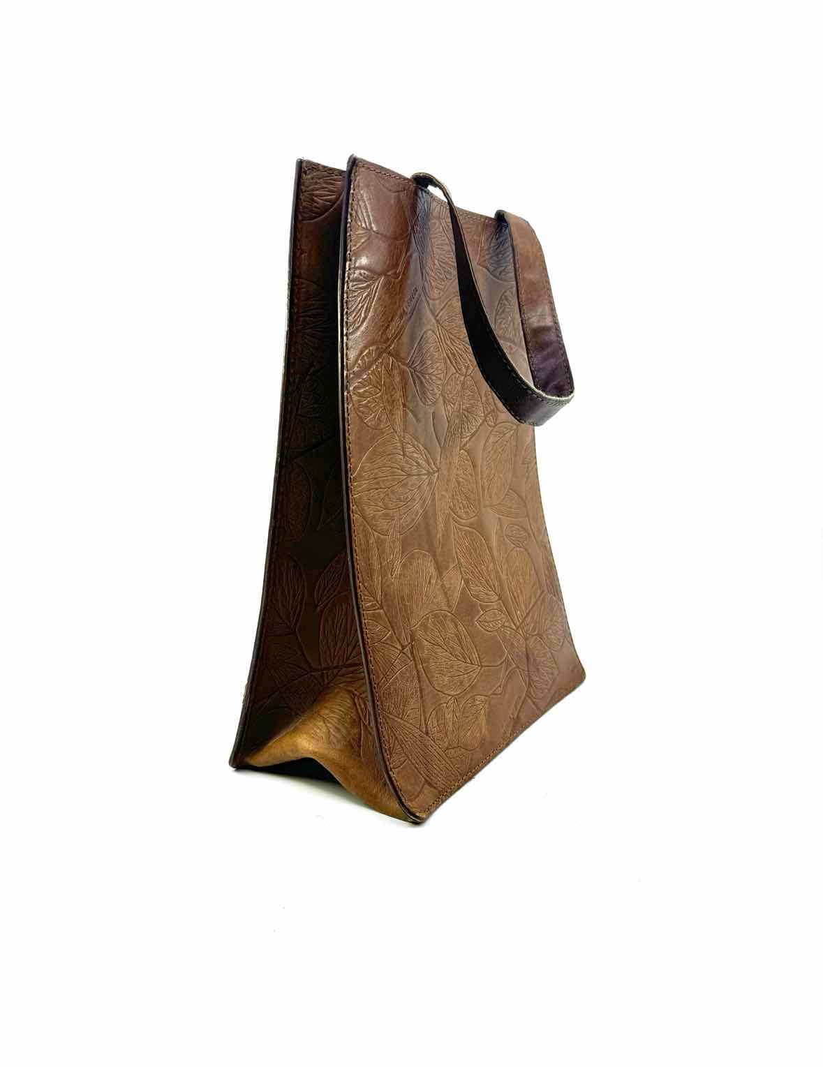 BOTTEGA VENETA Brown Leather Leaf Shoulder Bag