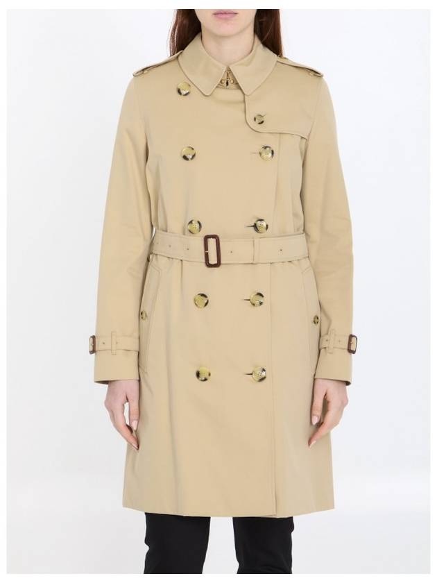 Burberry Kensington Heritage Trench Coat Beige
