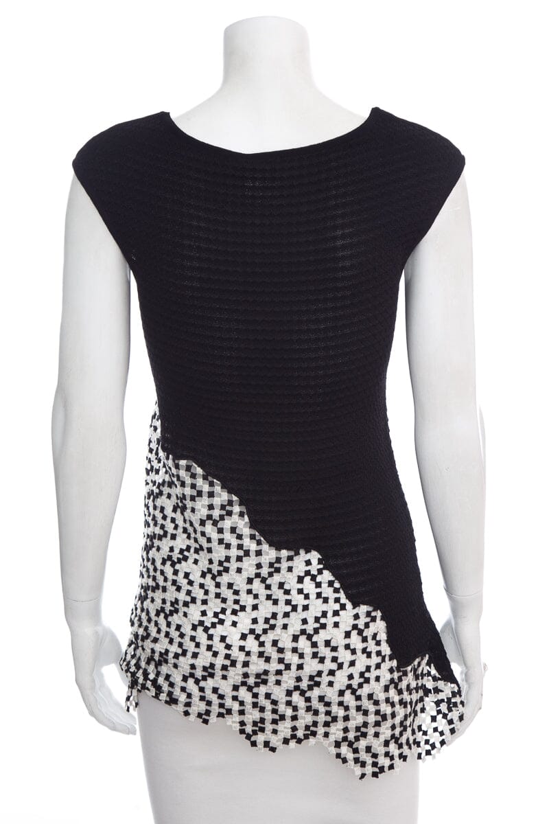 Chanel Black and White Sleeveless Blouse SZ 36