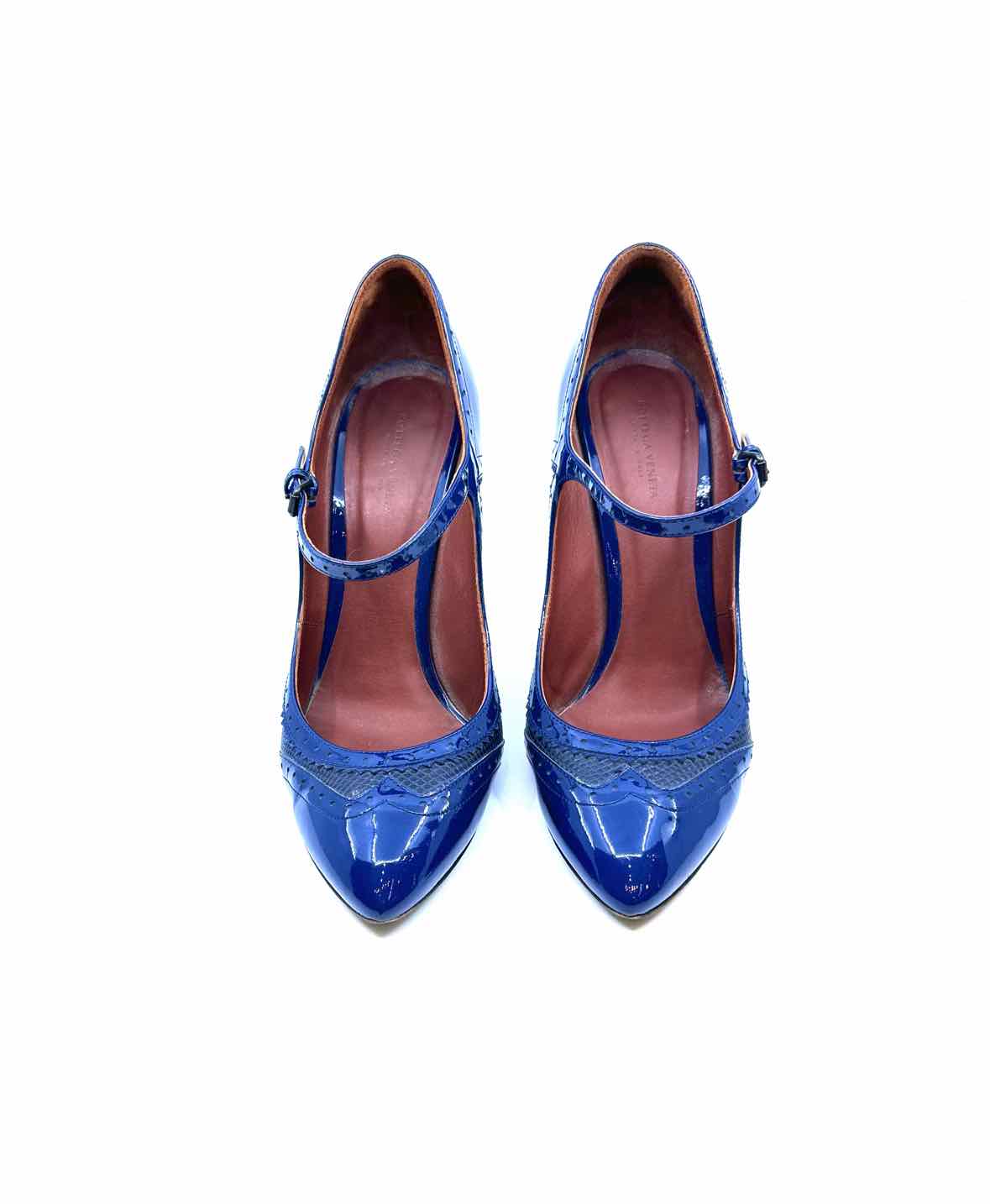 BOTTEGA VENETA Size 10 Navy Patent Leather Solid Pumps